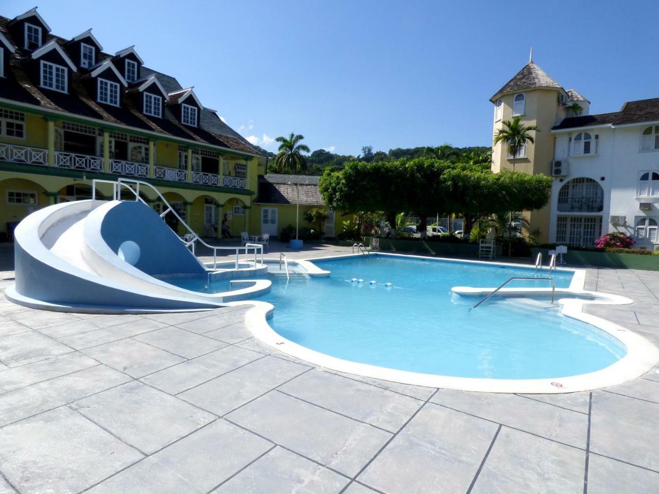 Beach One Bedroom Suite A17 Очо Риос Екстериор снимка